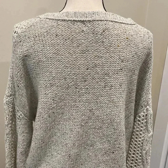 Decree Sweater - Picture 5 of 10